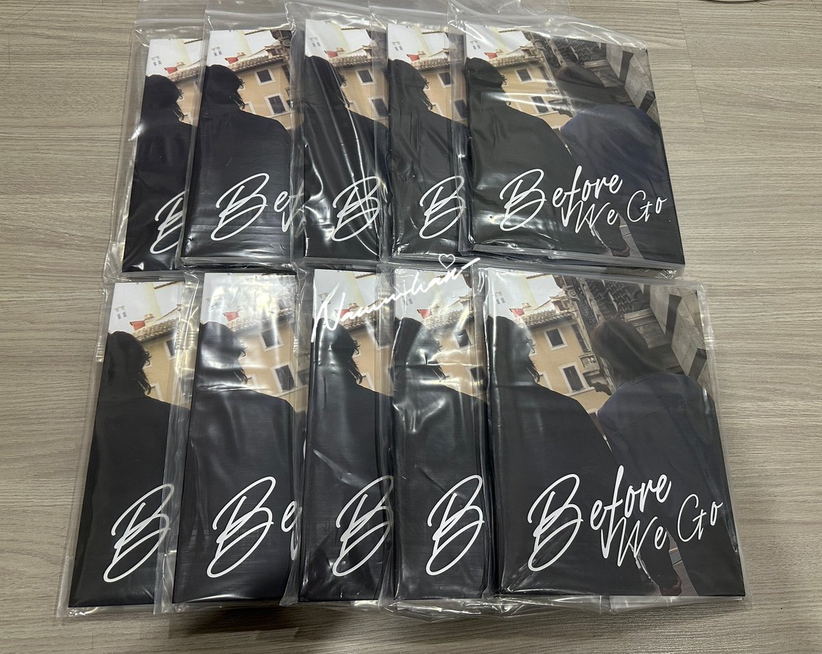 NamwhaN_89's tweet photo. 📢  ก๊อก  ก๊อก ก๊อก เนื่องด้วยมีผู้ใหญ่ใจดีฝากแจก Photo Book   เราจึงมีกิจกรรมดีๆมาให้ร่วมสนุกกันค่ะ 

กติกา 
1.กด Follow โบ๊ทโอ๊ต @Yong_yutt  @oat_psk 
2.Quote ข้อความ 
    2.1 แคปหน้าจอฉากที่ชื่นชอบ Ep. ไหนก็ได้ 
    2.2 พร้อมเหตุผลที่ชื่นชอบในฉากนั้นๆ 
3.ติด #KNOTtheseries และ #BoatOatPhotobook

รางวัล 🎁
- BoatOat Photo Book (ครบเซ็ตไม่มีลายเซ็น) จำนวน 10 รางวัล 

⏰ ระยะเวลาร่วมกิจกรรม ตั้งแต่วันนี้ - 9 ก.ย. 69 เวลา 18:00 น. ประกาศผู้โชคดี วันที่ 11 ก.ย. 69 เวลา 20:00 น. 

*ของรางวัลนัดรับหน้างาน Final EP. หรือจัดส่งในประเทศไทยเท่านั้น*
*การตัดสินของเจ้าของแอคถือเป็นที่สิ้นสุด* 

#KNOTtheseries #BoatOatPhotobook
#Boatyongyutt #OatPasakorn #BoatOat