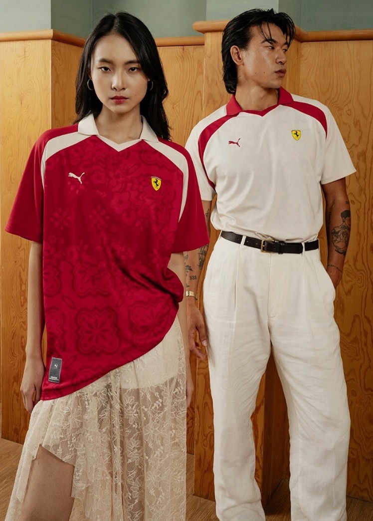 f1fess's tweet photo. efwan! gimme some opinions dong, aku sebelumnya belum pernah beli jersey tapi lowkey naksir banget sama model jersey yang edisi singapore ini, menurut kalian worth to buy ga ya? atau better beli jersey yang biasa aja? https://t.co/mdfY1fWRar