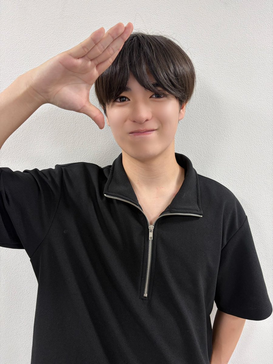 iiondo_official's tweet photo. /／
 📣リリースイベント特典会情報
\＼

本日の撮影ポーズをお知らせします！

📍羽田エアポートガーデン

📸グループ撮影会・グループ&amp;グループ撮影会
指ハート

📸2ショット撮影会
A iiONDOポーズ☝️
B おもちポーズ
C パイロット🧑‍✈️

#iiONDO
#はつ恋ONDOの夏が来た
#EBiDAN https://t.co/30I18JTUoK