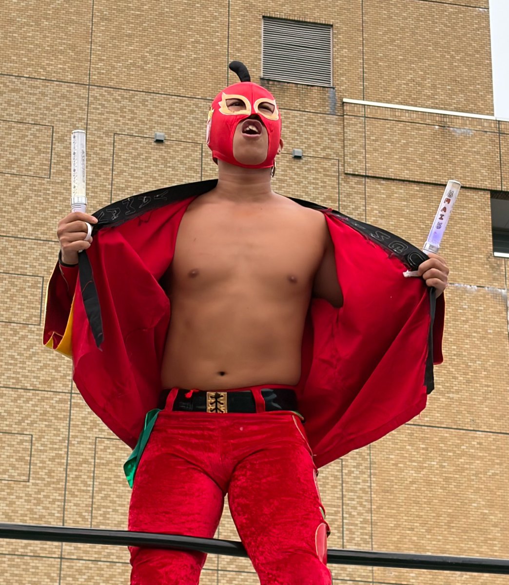 BunnysParty's tweet photo. 2026.8.29 みちのくプロレス
毎年恒例エスモール屋上にて
無料のイベントプロレス✨️

若手選手がたくましく育っていて
楽しいイベントでした https://t.co/zjFeYnrTF0