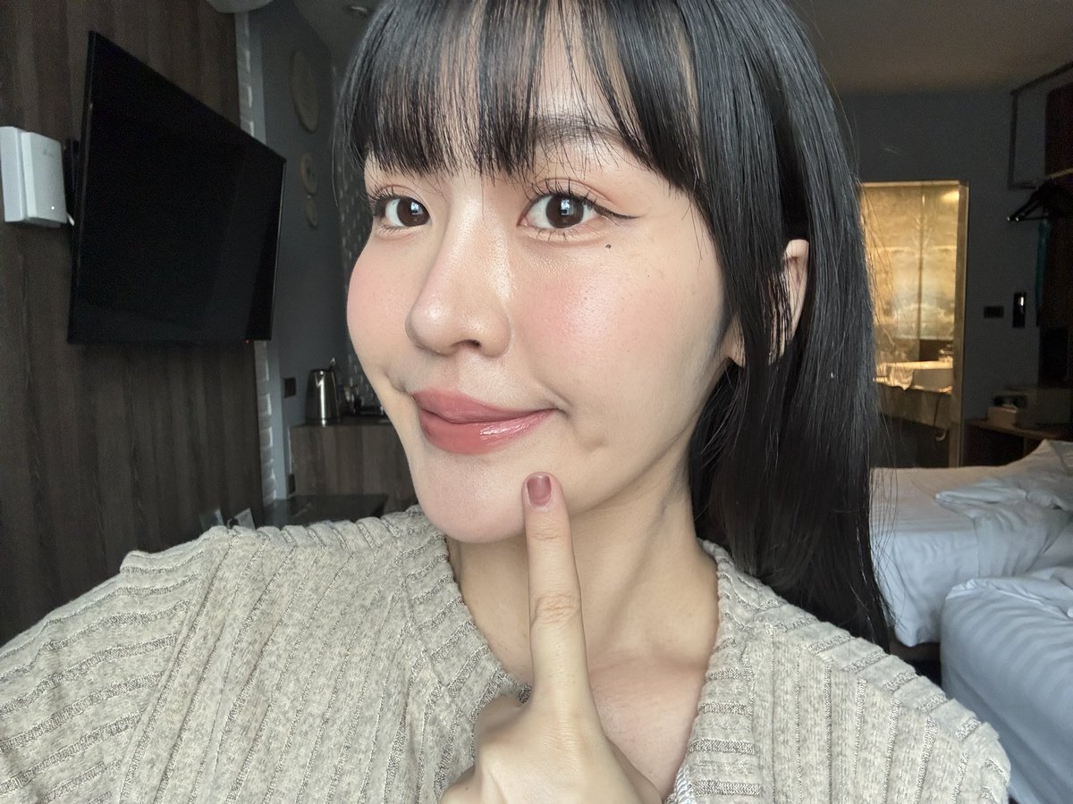 calledmemyyuk's tweet photo. Morning kubbb 🐶⛰️

#MyyuKhawisara #Charmers https://t.co/mQ5Oasx36A