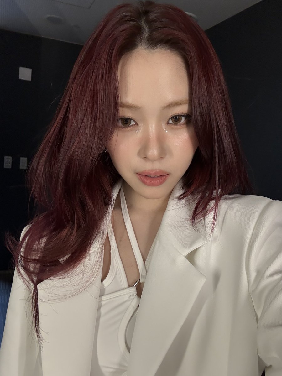 orangeryu417's tweet photo. RED RED♥️

#류양이 https://t.co/vqYiOW7oqr
