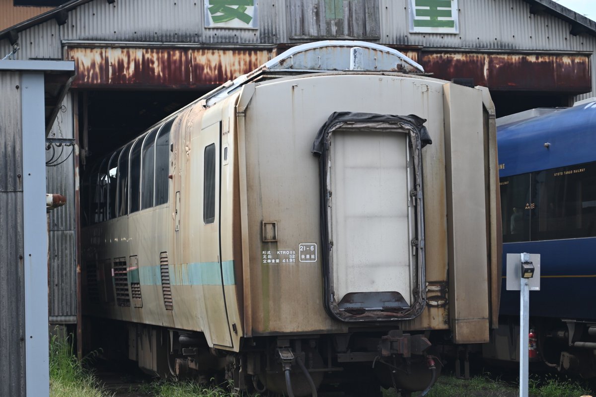 fg401_8ball's tweet photo. 8/30（日）
京都丹後鉄道　舞鶴運転区
タンゴエクスプローラーに動きが
011号車が車庫に…
解体の準備だと思います…

またどこかで見に行くので会われた方
よろしくお願いします
#さらばタンゴエクスプローラー https://t.co/XVEy53jfpj
