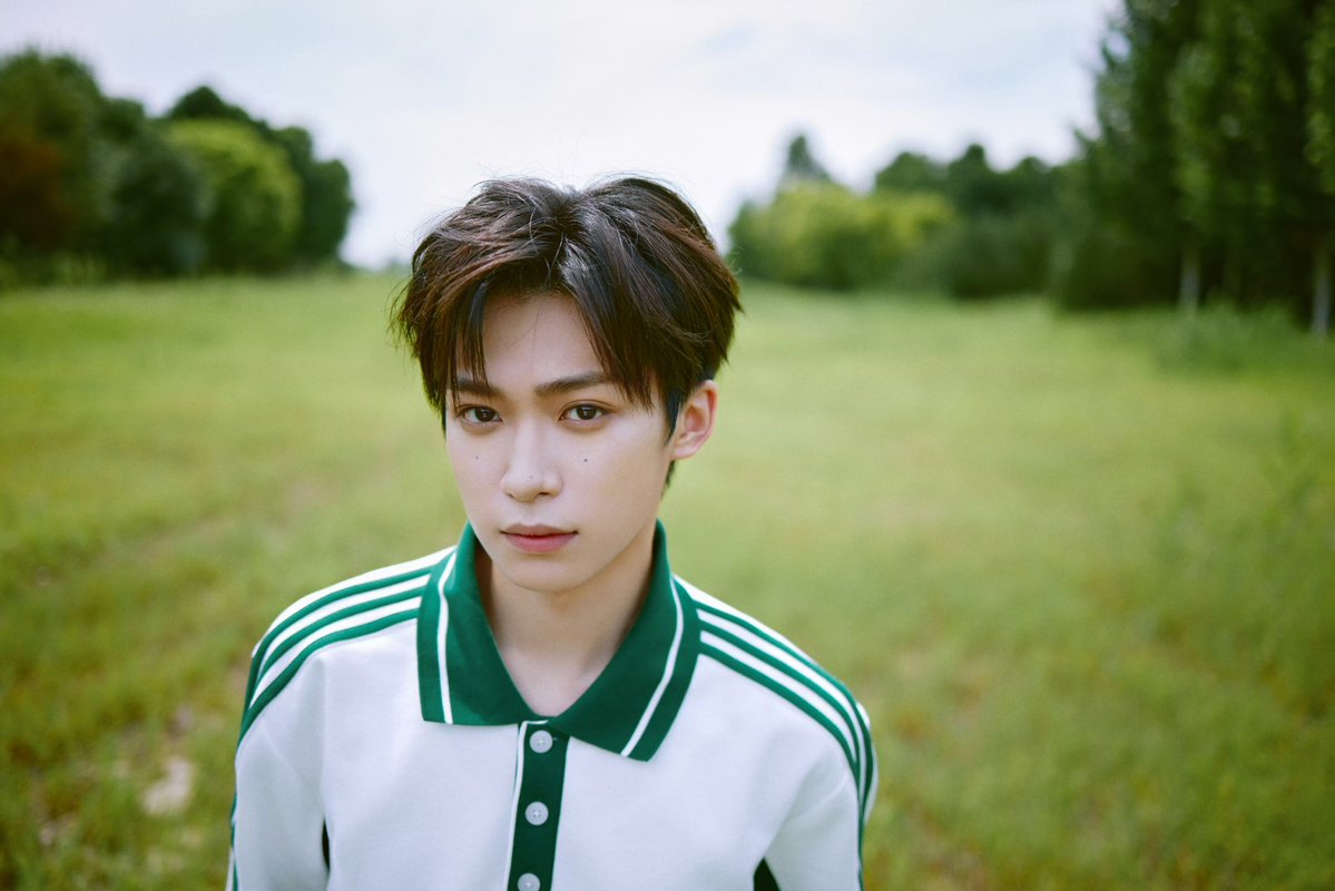 iampk_z's tweet photo. [260831] ZiYu Studio Weibo Update (1/3)

Be 《不回头的人》 ! Hold passion in your heart, and bravely charge toward that sky of your own!!

#ZiYu #梓渝 https://t.co/dC8nJhPxOw