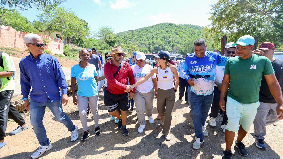 contrapuntovzla's tweet photo. Inspeccionan balnearios de Higuerote y Río Chico para la adaptación de servicios turísticos e infraestructura https://t.co/gpDCCsljsz https://t.co/BrUwD6clAi