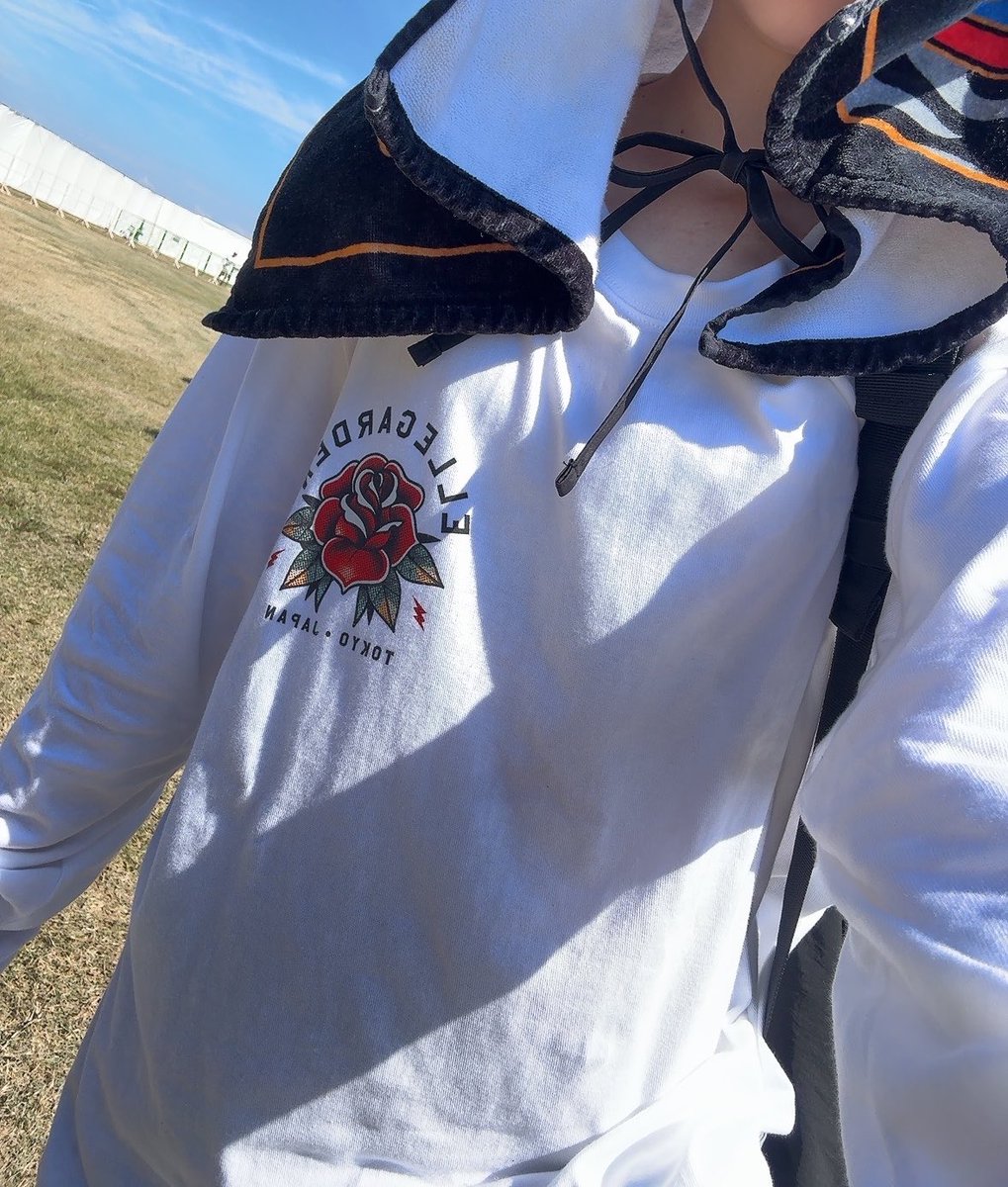 naaa___cha___n's tweet photo. ラシュボ楽しかったーー！ぼっち快適！！

このあとモッシュで当たり所悪くて両鼻から鼻血でて華麗に鼻抑えて抜けて自ら救護室🥹
初めてラシュボ行った時も鼻血でたの思い出した

いい思い出です😉 https://t.co/L8pzUlzN3x