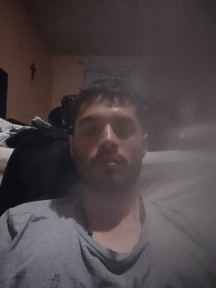 judas67jog's tweet photo. Foto antes de la tragedia(rasurarme) https://t.co/Jxzni0IWal