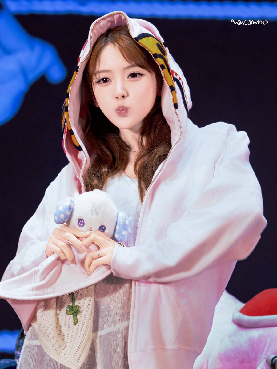 WW_JIWOO's tweet photo. 260830

#엔믹스 #지우 #NMIXX #JIWOO https://t.co/j2AvzAqWcd
