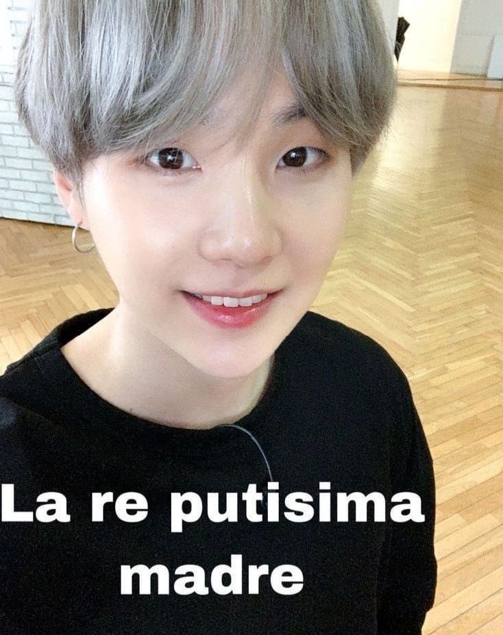 Romi_lov3's tweet photo. Matemáticas a segunda hora un lunes!? https://t.co/07nC1XZdAl