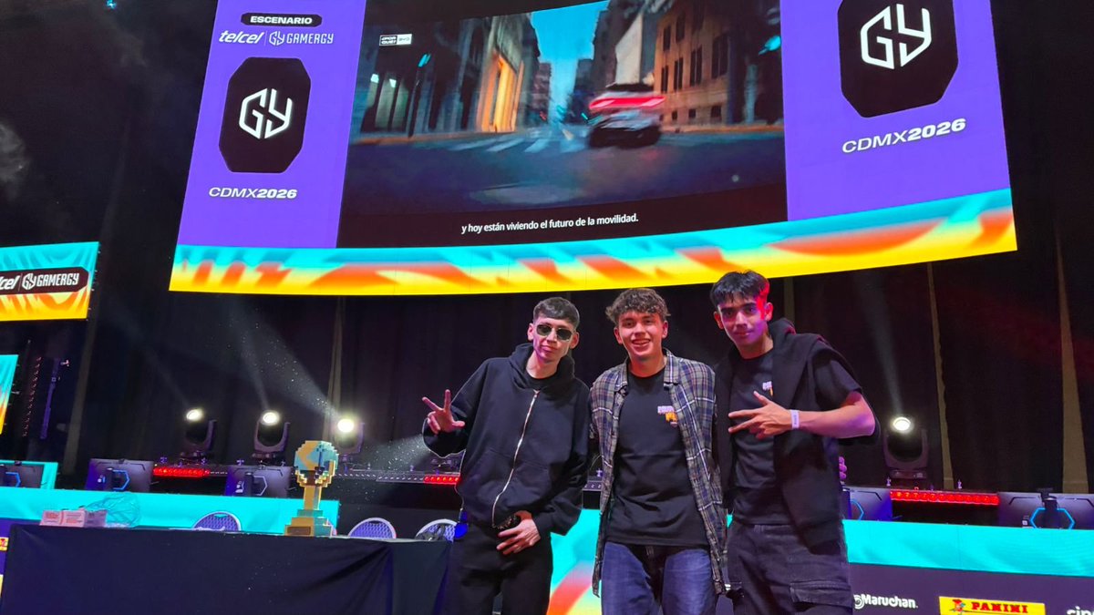 Dreamruso1's tweet photo. Fue una muy bonita experiencia !! Lastimosamente quedamos segundos pero dimos todo de nosotros !! 

Gracias @SeFiroox por invitarme a jugar contigo!!
Felicidades @tiptx_tipto y @Shadoune666 se merecen el premio !! https://t.co/CLk465fBJM