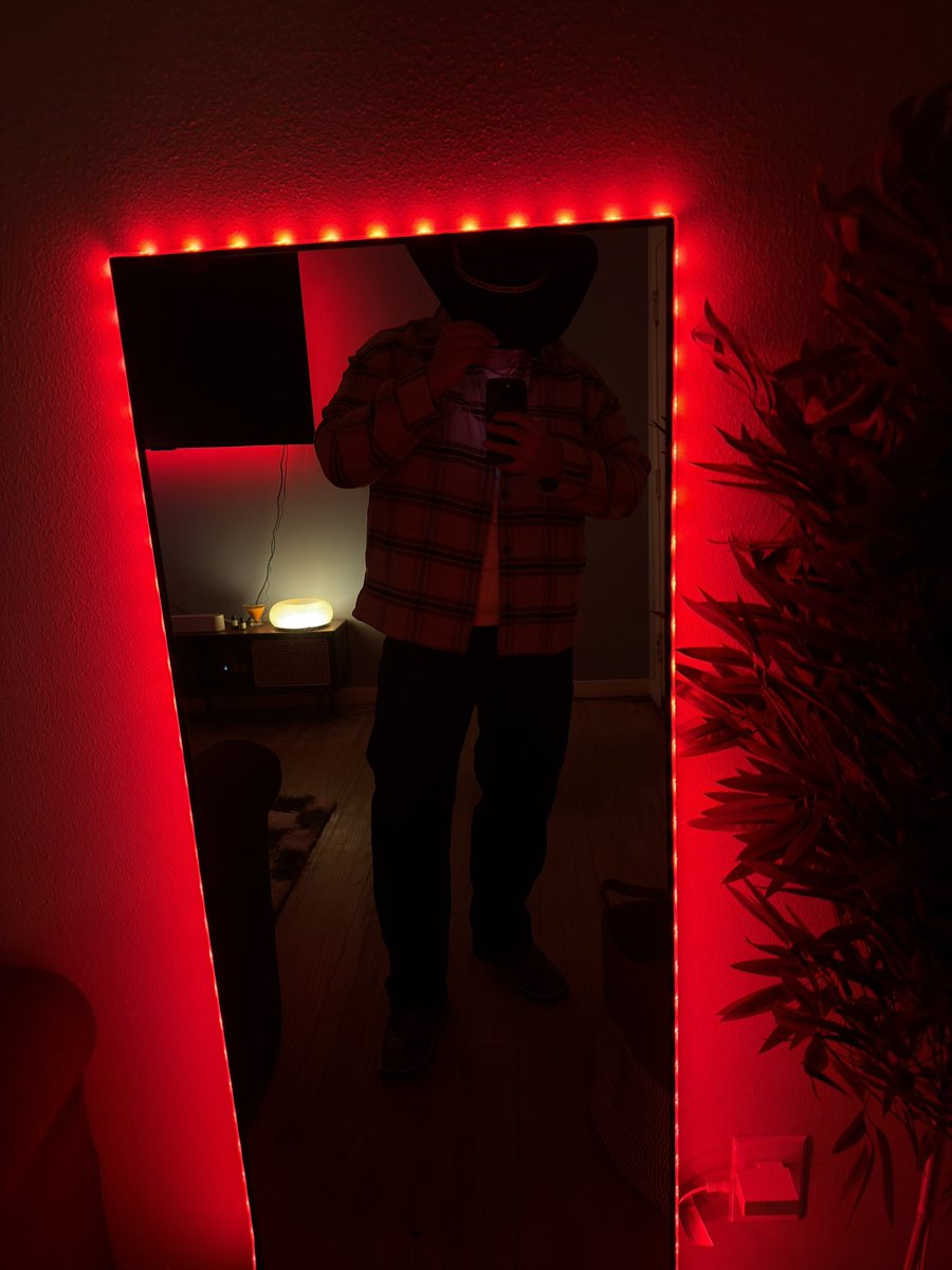 forgottaboutdre's tweet photo. Uh hello https://t.co/iK3hDBVfft
