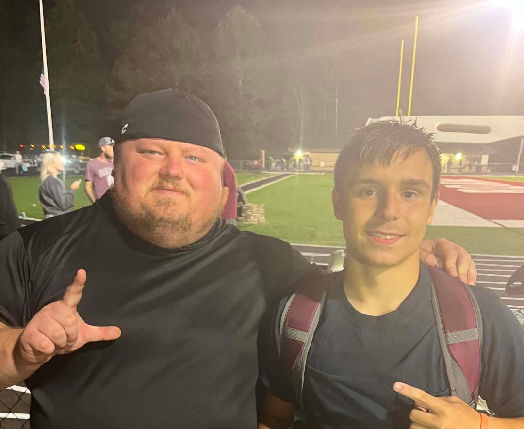 CoachrunLRNEast's tweet photo. LRNEAST GUYS SHOWING OUT IN WEEK 1 MATCH UP.
#LRNEAST #ELITE400 #GETRECRUITED @LANCEOSRN @MatthewCon20 @jakebritton53 https://t.co/qwZlMK5jzT