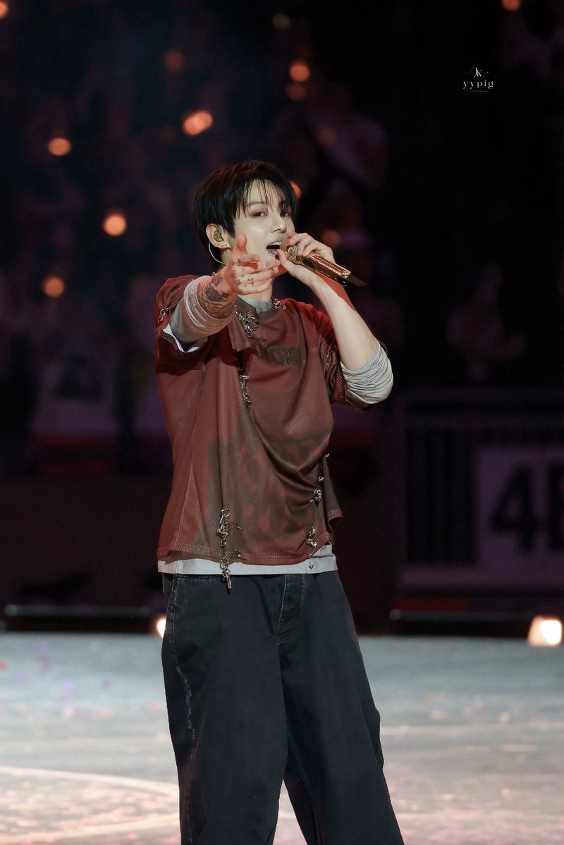 YYPIG97's tweet photo. 260828 CHICAGO

 #정국 #JUNGKOOK 
#BTS @BTS_twt 
 #BTS_WORLDTOUR_ARIRANG_CHICAGO https://t.co/tDFGnVZA46