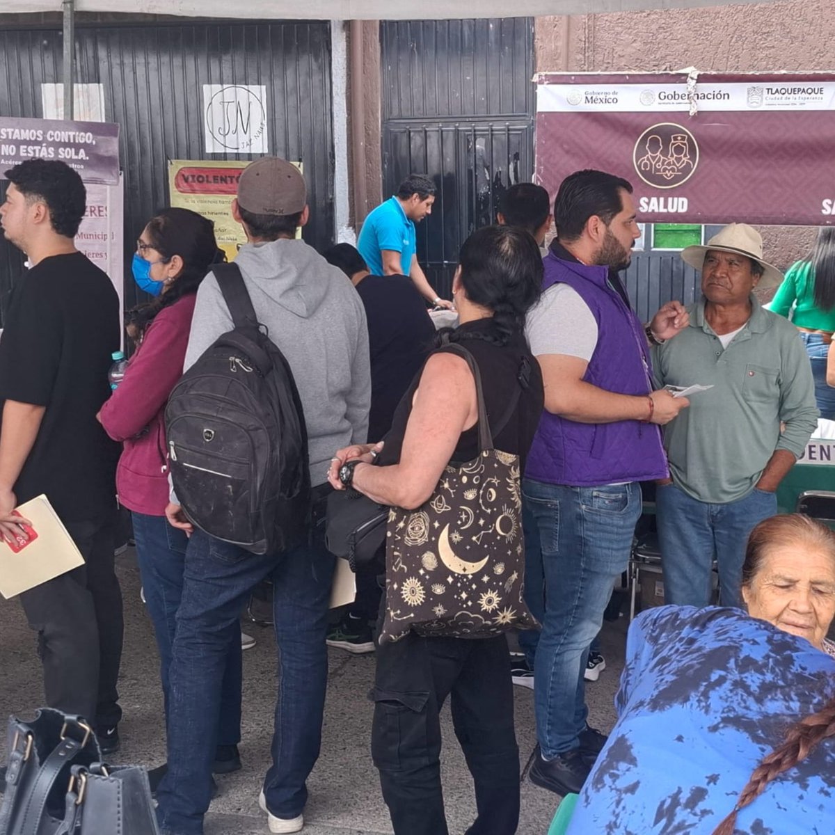 IFDPJalisco's tweet photo. Estuvimos en la Feria de la Paz en la colonia Las Juntitas, Tlaquepaque, llevando los servicios gratuitos del Instituto Federal de Defensoría Pública a las familias que más lo necesitan.
¡Acércate a nosotros!
Defensatel 800 224 2426.
#IFDP
#LaCasaQueTeDefiende
#FeriaDeLaPaz https://t.co/9xc1ne9ljr