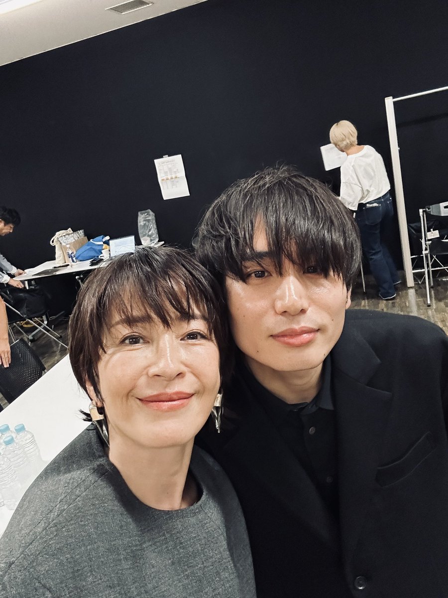 _takuyauchiyama's tweet photo. 映画「しびれ」

完成披露舞台挨拶にお越しくださった皆さん、ありがとうございました。

9月25日（金）より全国公開です。 https://t.co/bMI9KXTkrz
