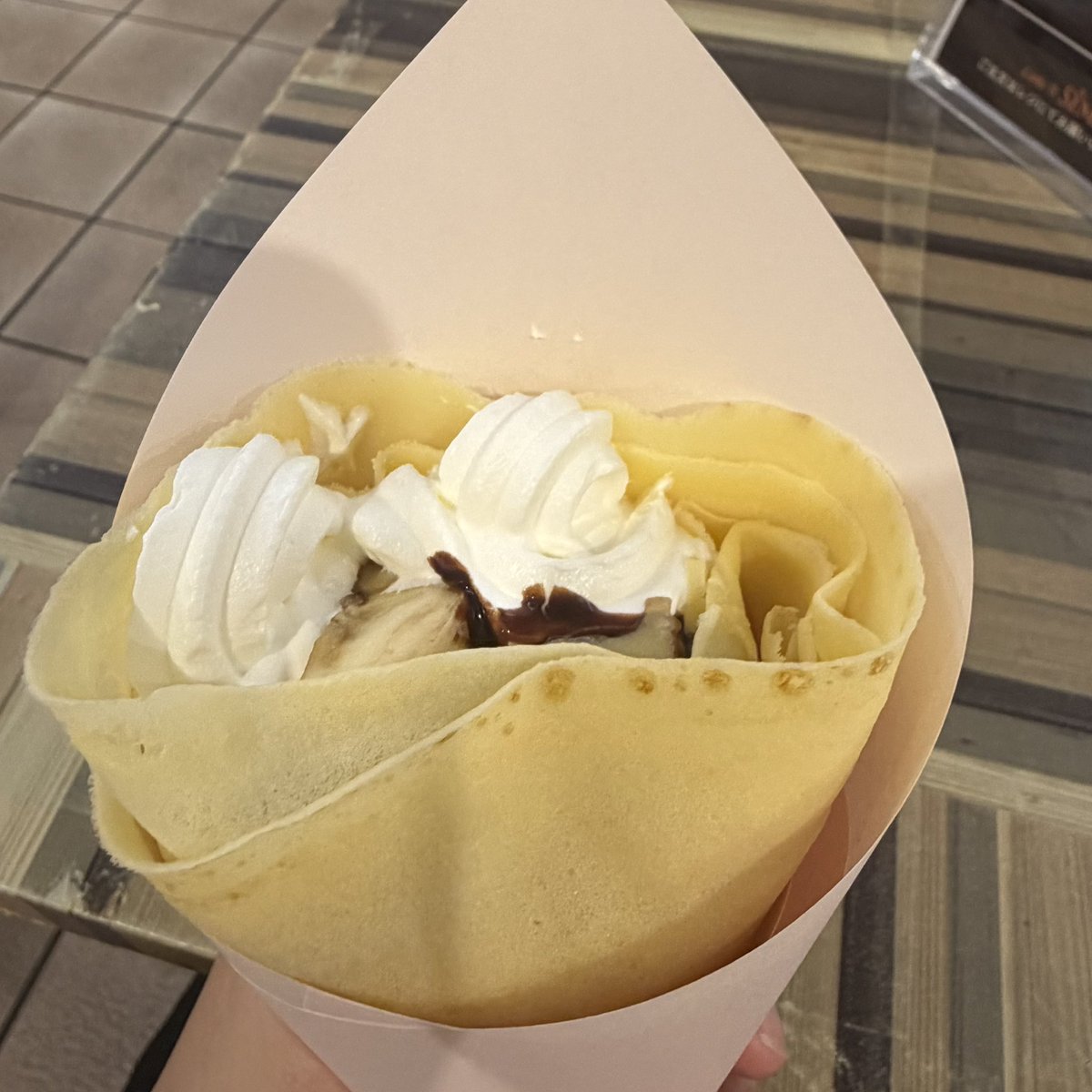 37san_hello's tweet photo. クレープ久々に食べた。うま。 https://t.co/XKVkyAjyMA