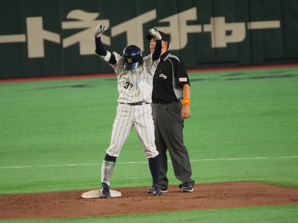 tovar_base's tweet photo. パナソニックからの補強戦士・山路将太郎が土壇場でタイムリーツーベース！！
＃NTT西日本 https://t.co/3ULxrJ9zSc
