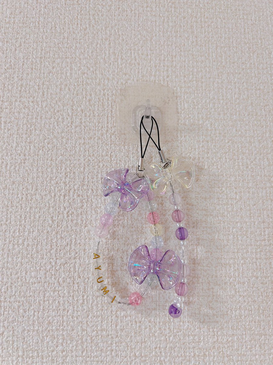 fmn5256's tweet photo. 久しぶりにハンドメイドした！
あゆみんの名前入りストラップがお気に入りだよ〜╰(*´︶`*)╯♡
#あゆみんエゴサ用
#市原愛弓 https://t.co/o2IkIpA51O
