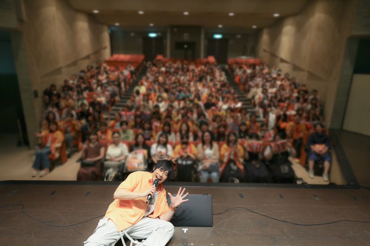 zurixzuri's tweet photo. おそようございまーーす‼️✨🤗💨✨

8月最終日ー‼️✨😄🫱8️⃣✨

マジでいろんなことがあった8月…‼️
✨8️⃣🎤🍫🎯🐻4️⃣🤗0️⃣🐥🤫☺️✨

いろんな意味でアツかったー‼️
✨🌞🔥😆🔥🌻✨

最高の1ヶ月になりました‼️
✨😆🤝8️⃣✨

#カラハリ IWASAKIライブ2026も‼️
✨🎤🤗🎤😏🎶✨

#岩崎40祭 も‼️
✨🎉🐻4️⃣🤗0️⃣🐥🎊✨

配信アーカイブは本日まで‼️
✨💁‍♂️🎞️🙋‍♀️✨

8月最後まで楽しんで‼️
今週も一週間頑張っていきましょう‼️
✨👊😆✨