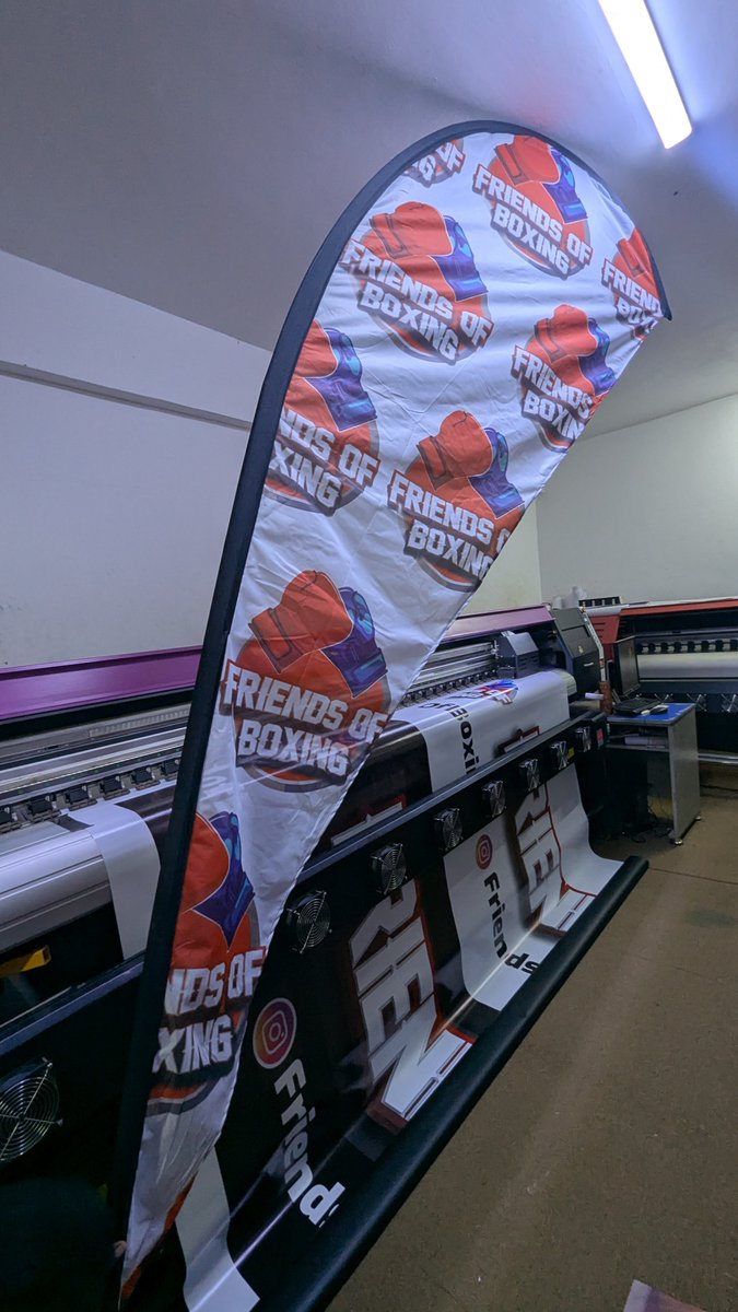 IamHaxx's tweet photo. Monday Hustle!

Good morning fam, share your products and services on this thread.

For Pull-up Banners, Teardrops, Stickers and more.. Contact 0782656721 https://t.co/4Iu1d4cDDE