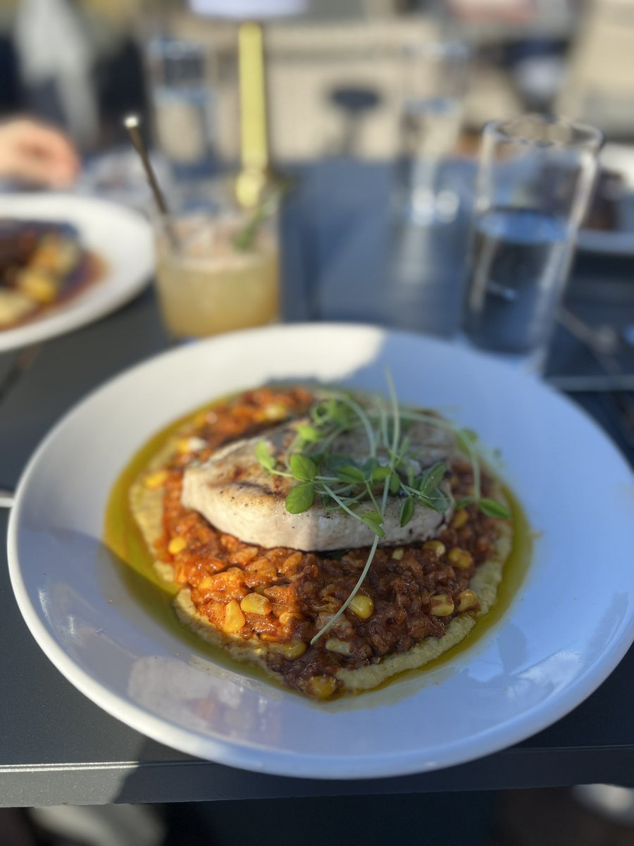L0uis3B's tweet photo. #YummySunday 😋😋
#waterfront 
#bestviews
#WovenSeafood&amp;Chophouse
#TacomaWA https://t.co/b44AsU6fbn