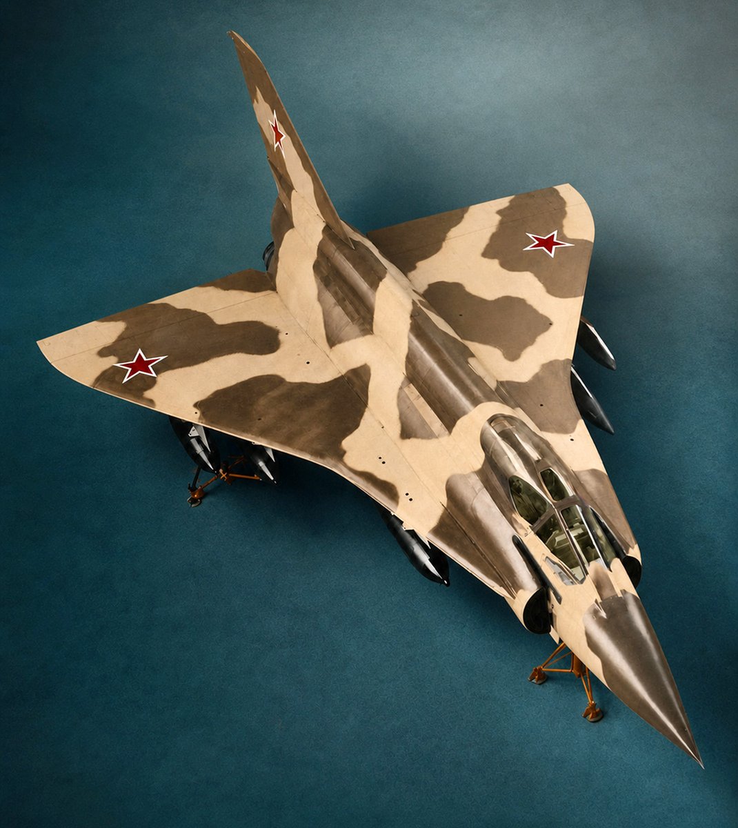 WDequid's tweet photo. An interesting attack aircraft proposal from Mikoyan-Gurevich called the MiG-27Sh (27-11 version). 1969. ✈️🇷🇺
#Mikoyan https://t.co/mWW9pvgsdU