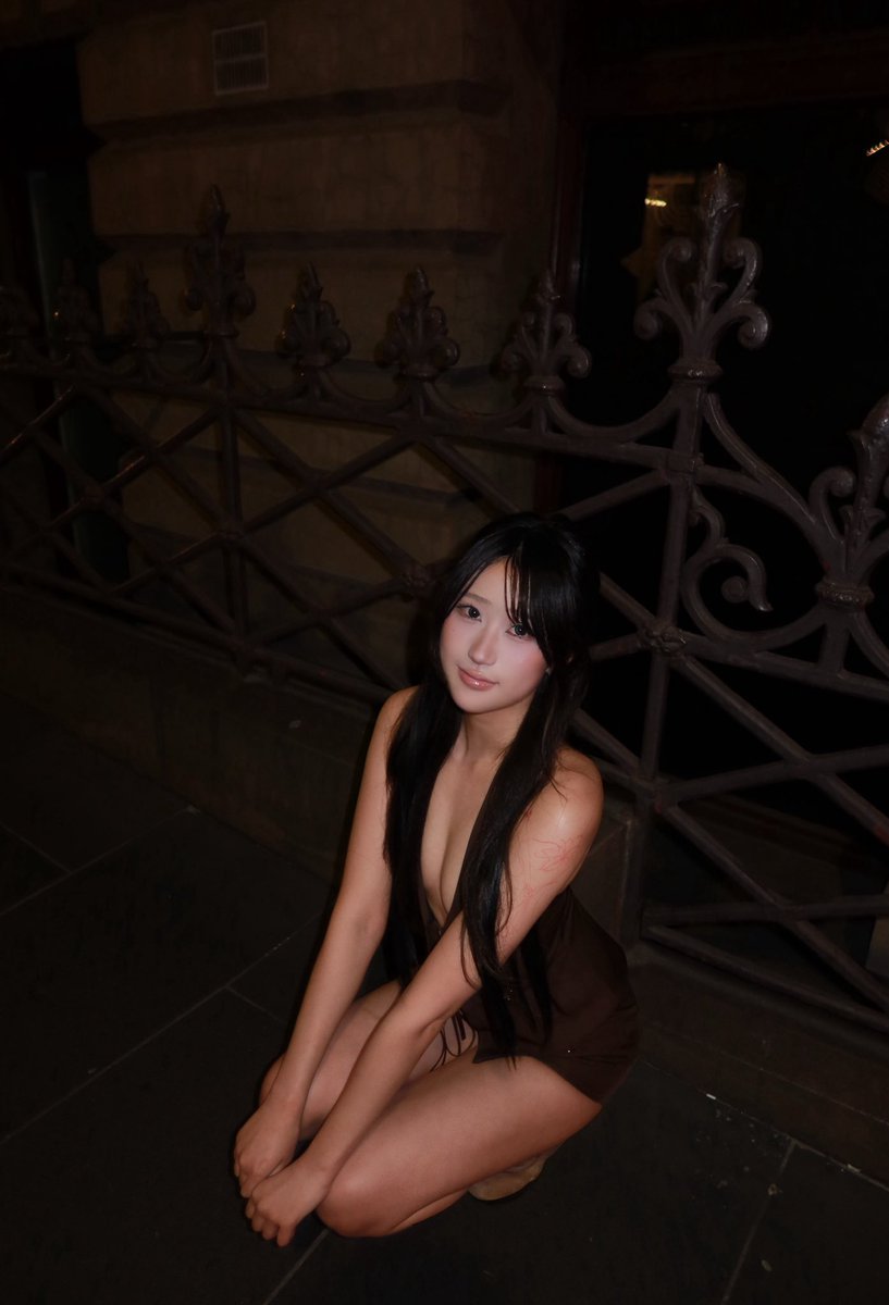 8unny23's tweet photo. ig saw first 😋 https://t.co/TcD1UUC3KC