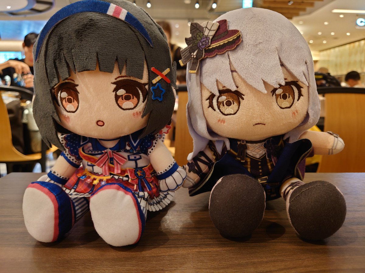 namata3318's tweet photo. #Roselia10周年ALライブ_DAY2
昨日、行ってきました。
私自身初のRoselia単独ライブ
最初から、私の好きな曲で興奮したり等、LIVE最高でした😊

次は来年1月のツアーLIVE参戦に向けて、チケット入手頑張りたい！

昨日はLIVEに関係する方々、お疲れ様でした。

最高のライブをありがとうございます😆 https://t.co/O0fxOvnDQ3
