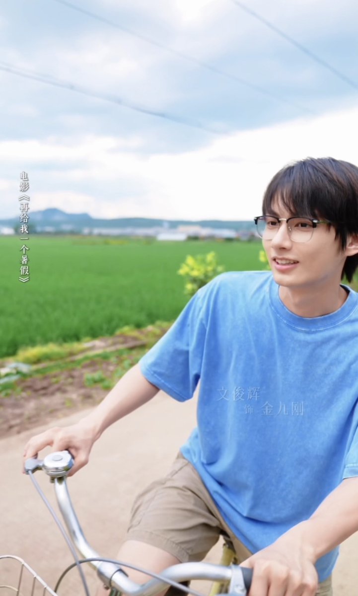 moontomeetyou's tweet photo. oh junnie 🥹 🫳 🫳 https://t.co/JFJvKjzhxR