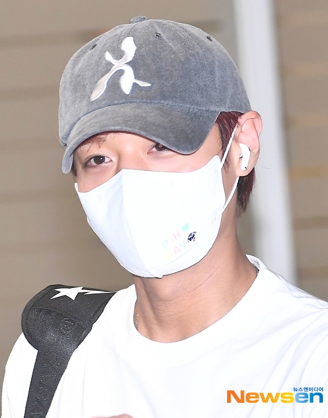 Kstyle_news's tweet photo. 【PHOTO】Wanna One出身パク・ジフン、海外スケジュールを終えて帰国 https://t.co/a2hNtMwEqW