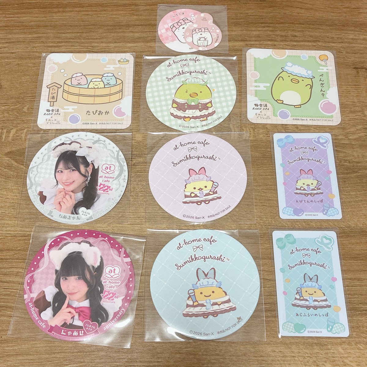 hiyo_sumi's tweet photo. 【交換・譲渡】
すみっコぐらし×あっとほぉーむカフェ
すみっコぐらし×極楽湯 RAKU SPA・RAKU CAFE
あっとほぉーむ 22周年コースター

譲▶画像
求▶コースター・カード (各300円+送料)
タグ(100円+送料)
郵送時、硬質ケースご希望の方は梱包費100円で対応します🙆🏻‍♀️
よろしくお願いいたします☺️ https://t.co/jHZOZmSkdb