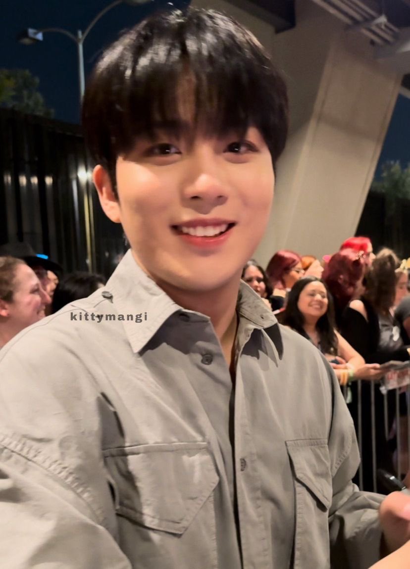 no1likecarlyx's tweet photo. Pretty smile :( https://t.co/o6St7qiyCB