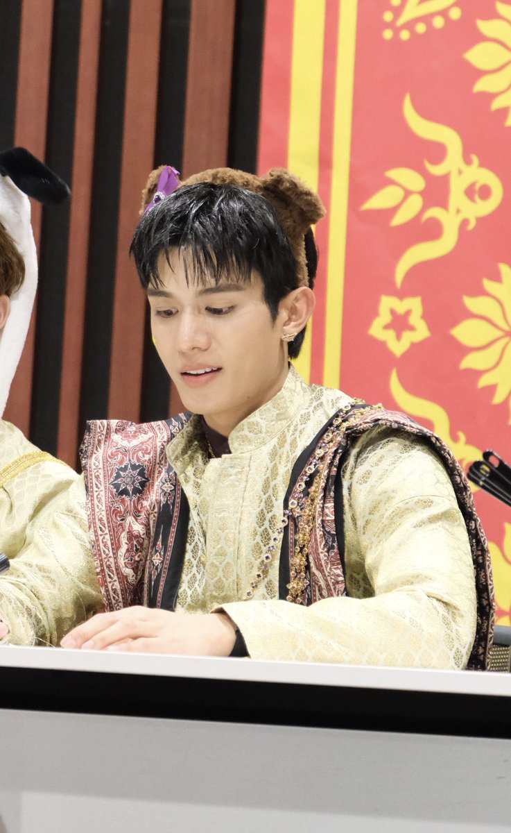 sweet_samocat's tweet photo. P’Net and N’Net 🤭 

LUAT SPECIAL MOMENT IN JAPAN
#LUATFansigninJapan
#netsiraphop @netsiraphop https://t.co/FZ2cuJY6bm