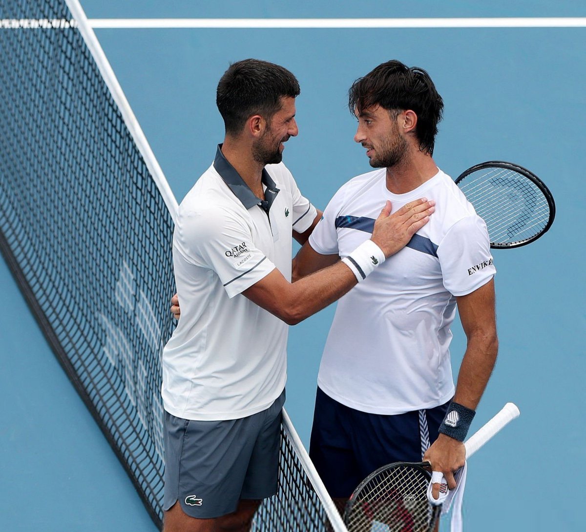 sntorres7's tweet photo. 🏆Fran Cerundolo ganando uno de los títulos más históricos en césped y siendo el actual campeón del Argentina Open. 

✅1️⃣Juanma Cerundolo venciendo al N°1 del mundo después de 8 años. 

✅🐐Thiago Tirante derrotando al mejor jugador de la historia tras 10 años. 

✅🐐Mariano Navone también derrotando al mejor jugador de todos los tiempos en su debut del US Open luego de ir 1-2 sets abajo y logrando algo que nadie hacía desde hace 20 años.

🇦🇷Aunque algunos no les guste, el tenis argentino siempre está para pelear, como su historia manda. Nunca nos rendimos, inolvidable 2026.