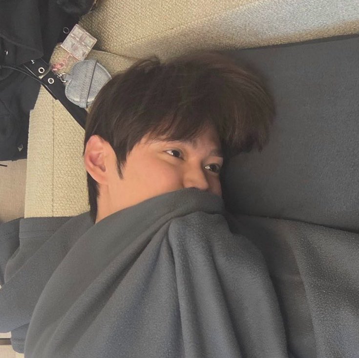 itmeephoebe's tweet photo. มันน่ารักตรงผู้ชายเป็นคนลงนี่แหละ ㅜ ㅜ https://t.co/m1xpq1yL9g
