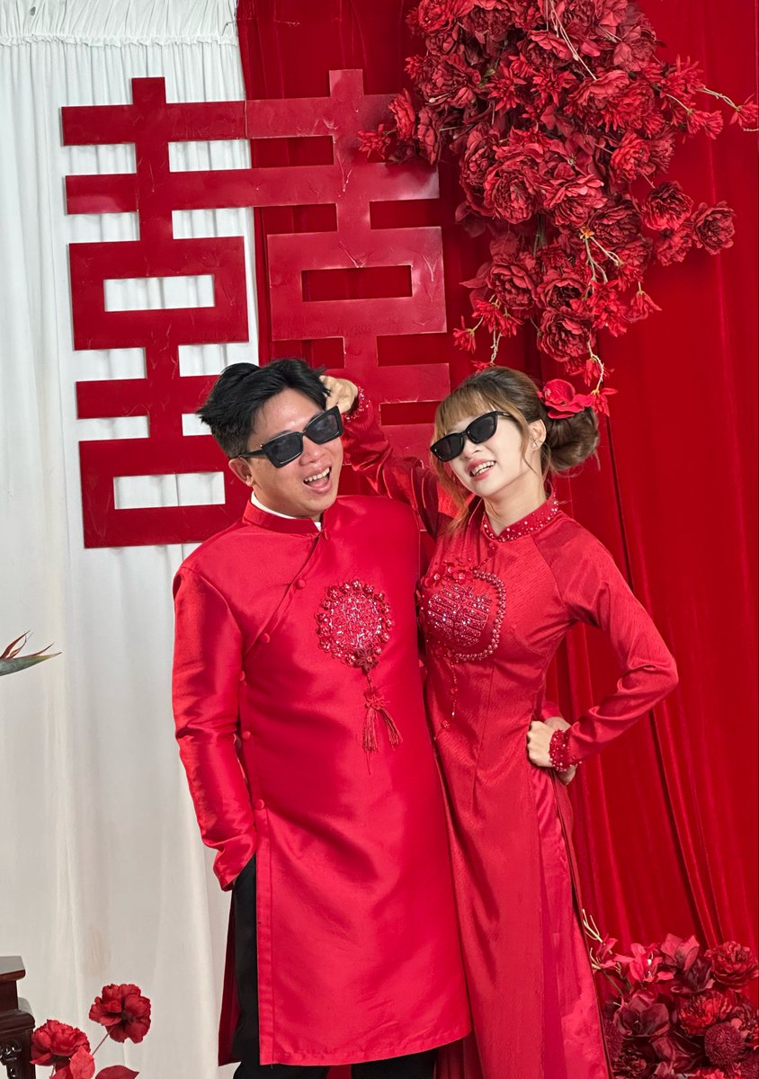LinnzMakeup's tweet photo. Nhìn người khác hạnh phúc cũng là 1 cách làm mình hạnh phúc…
#preweding #aodai https://t.co/zxrQXxaC2s