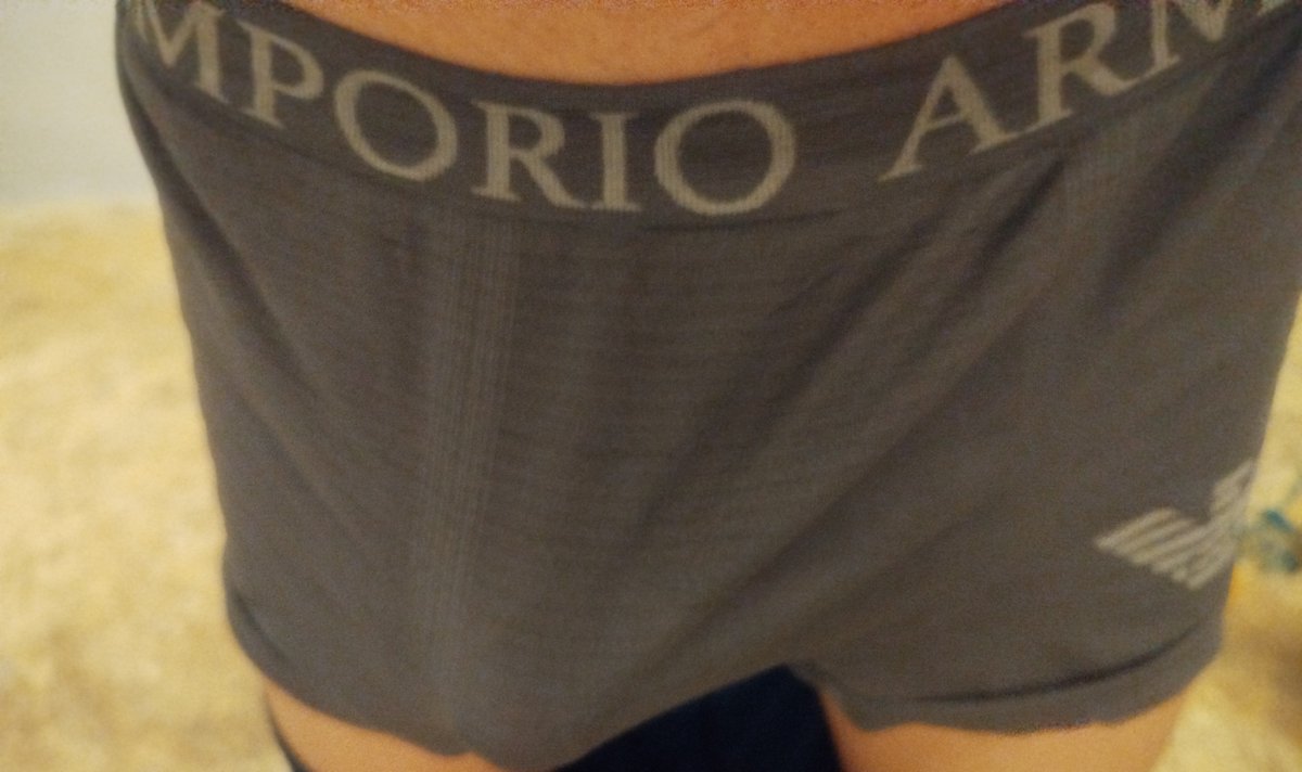 lisandro284's tweet photo. Tú te vas a quedar con las ganas de averiguar lo que hay abajo del boxer para ti https://t.co/kPP4NVwrLh https://t.co/oGu3TigY8x