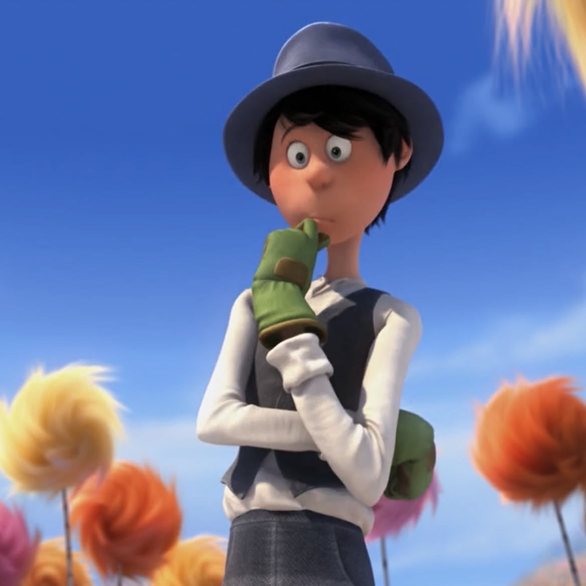 hyuzil's tweet photo. antes m gustaba un chiko q se parecía a este wey del lorax JAJAJAKSJAJAJ, lo extraño 😪 https://t.co/xEIYWkDaJe