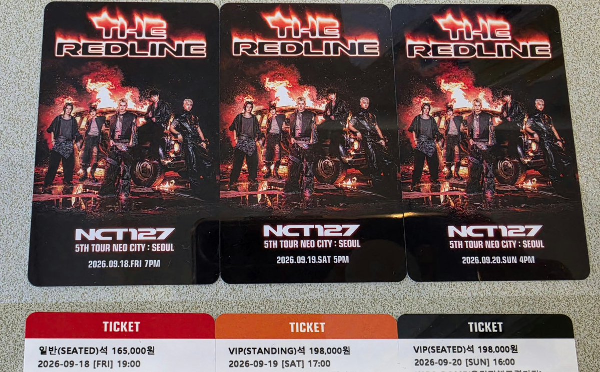 letmevalentineu's tweet photo. บัตรแข็งคอนเกาหลี 3 วันสีด้านหลังไม่เหมือนกัน อือ เท่สุดหัวใจเลยลูกพี่ ❤️‍🔥❤️‍🔥 https://t.co/yf43mQyLwP