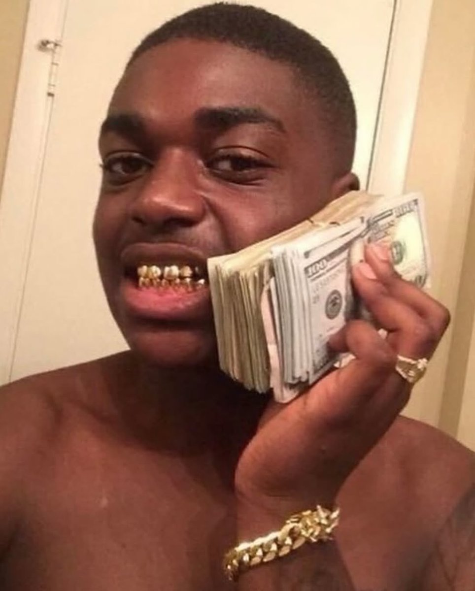 Complex's tweet photo. Kodak Black’s rise to fame started in Pompano Beach, where early mixtapes like ‘Project Baby’ and ‘Heart of the Projects’ built a loyal following. 

Then ‘No Flockin’ changed the trajectory. With Drake’s co-sign and a sound that was unmistakably his, Kodak went from South Florida’s scene to one of rap’s biggest names.

[📸: via/ KodakBlack]