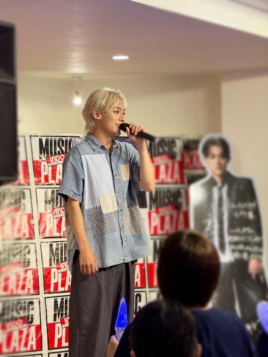 tatsumi_yuto's tweet photo. ［🎤］ありがとうございました‼️

／
「ロンリー・ジェネレーション」発売記念
イベント in 福岡県/ミュージックプラザ・インドウ
＼

お越しいただいた皆さま
ありがとうございました‼︎✨

【📸】大盛況！！

#辰巳ゆうと スタッフ https://t.co/FCDnUmAjJ5