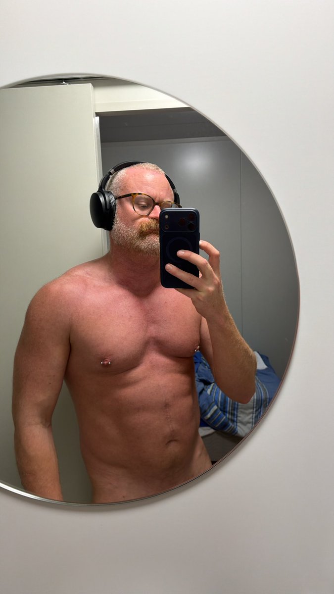 MuscleSub6 tweet picture