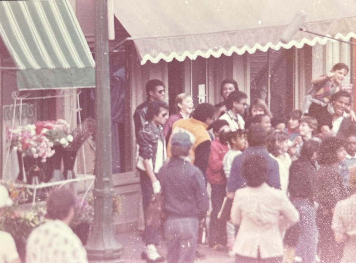SashaJanabimj90's tweet photo. Rare: Original photos from the filming of the “Pepsi Generation” commercial, recently acquired. Taken on January 27, 1984, the same day Mike suffered the infamous fire incident💔
Credit: Shaun Thorns
#MichaelJackson
#MJ
#Kingofmusic
#Pepsiad https://t.co/By5a5cKb7N