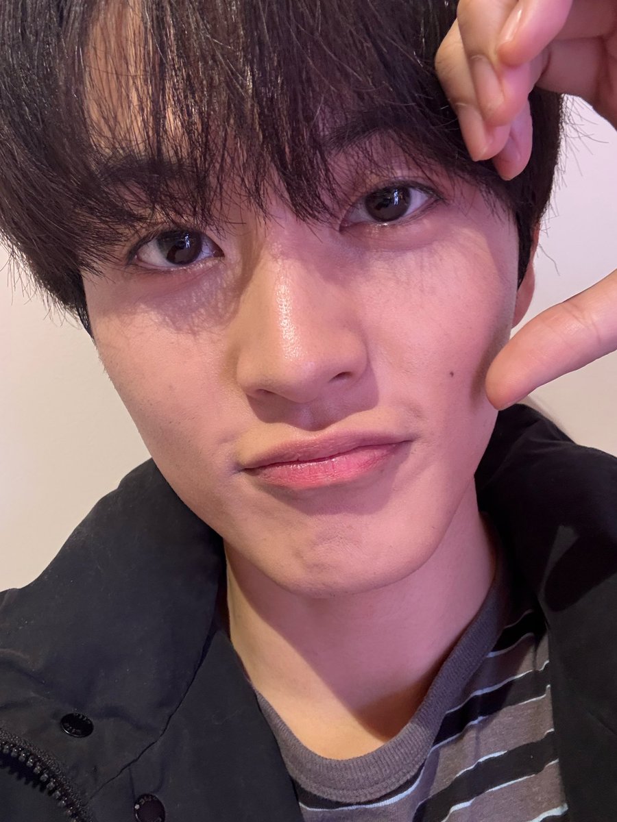 markingjeno0802's tweet photo. 이거 보내놓고 휀걸들이 다똑같은거 아니냐고 하니까 
똑같은거아니라고 하는 이마크가 너무 웃겼움...
마쿠말이 다맞아 https://t.co/nsJJ0QEk0K