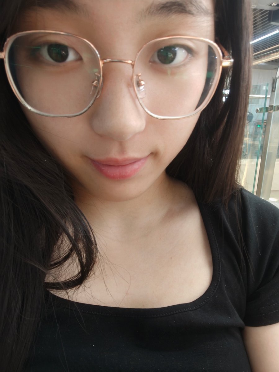 HikamRidee's tweet photo. 今天啃下了《高等数学》定积分应用小节，从“不会找微元”到能独立算平面图形面积，总算把上周卡壳的点理顺了 学习真的是走一步通一步～ https://t.co/407HrmJBaz