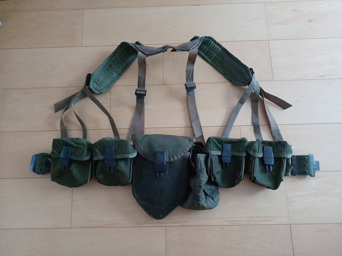 g91r4's tweet photo. #派越韓国軍　でこれいける？無理？ https://t.co/LPOSaz7NK0