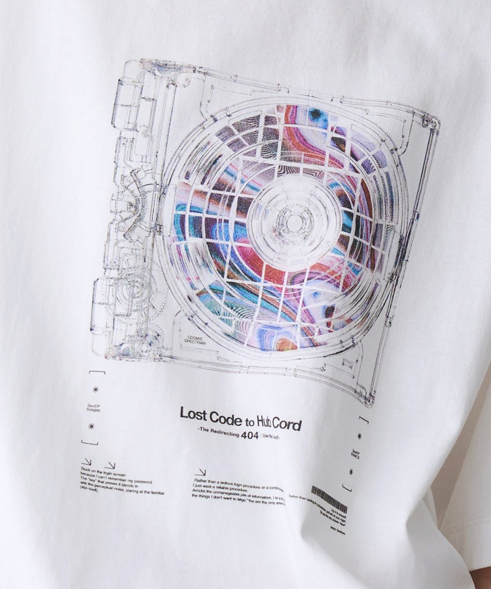 SeeSew_official's tweet photo. SeeSew 2026 SUMMER COLLECTION
【CORD DISC PRINT TEE】

今季コンセプト［Lost Code to Hub Cord］を視覚化したサイバーグラフィックT。緻密なライン描画とノイズカラーが際立つ一着。縦長ワイドシルエットで洗練されたストリートに。

詳細はこちら↓
https://t.co/p6RQXBWuOV

#SeeSew https://t.co/qsDg1b1dx0