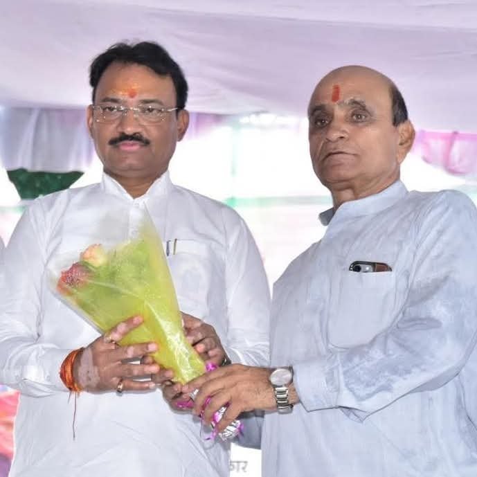 mlagopalsharma's tweet photo. राजस्थान सरकार में उपमुख्यमंत्री डॉ. प्रेमचंद बैरवा जी को जन्मदिवस की हार्दिक बधाई एवं शुभक��मनाएं। 

ईश्वर से प्रार्थना है कि आपको उत्तम स्वास्थ्य, दीर्घायु एवं सुख-समृद्धि प्रदान करें। आप इसी प्रकार जनसेवा को अपना संकल्प मानकर निरंतर कर्तव्य पथ पर अग्रसर होते हुए प्रदेश की सेवा करते रहें।

@DrPremBairwa