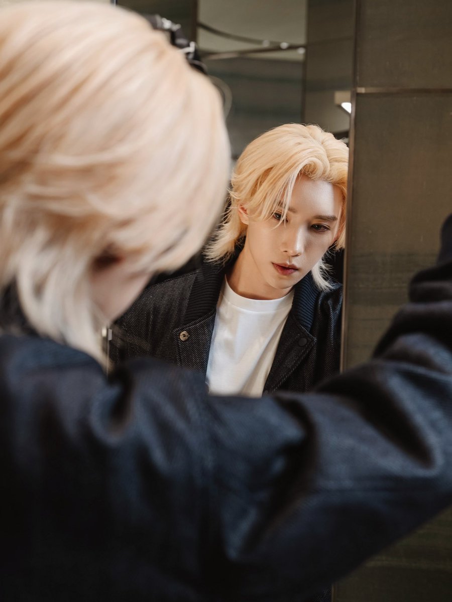 Noeul_lee6's tweet photo. 🖤 #GiorgioArmani https://t.co/tpSwQ6tC8M