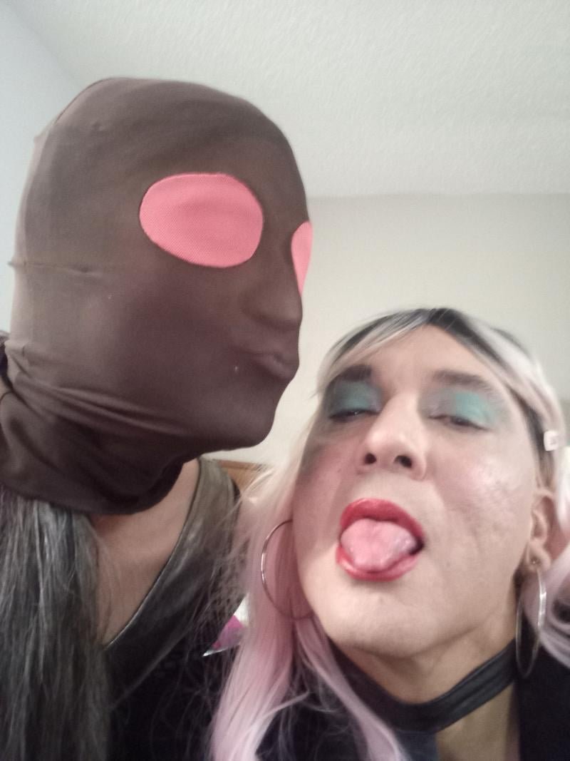 BimeximanSissy's tweet photo. We sucked all night long https://t.co/hIOCbON34j